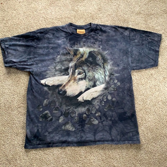The Mountain Tops - The Mountain 90’s vintage t-shirt with wolf image.